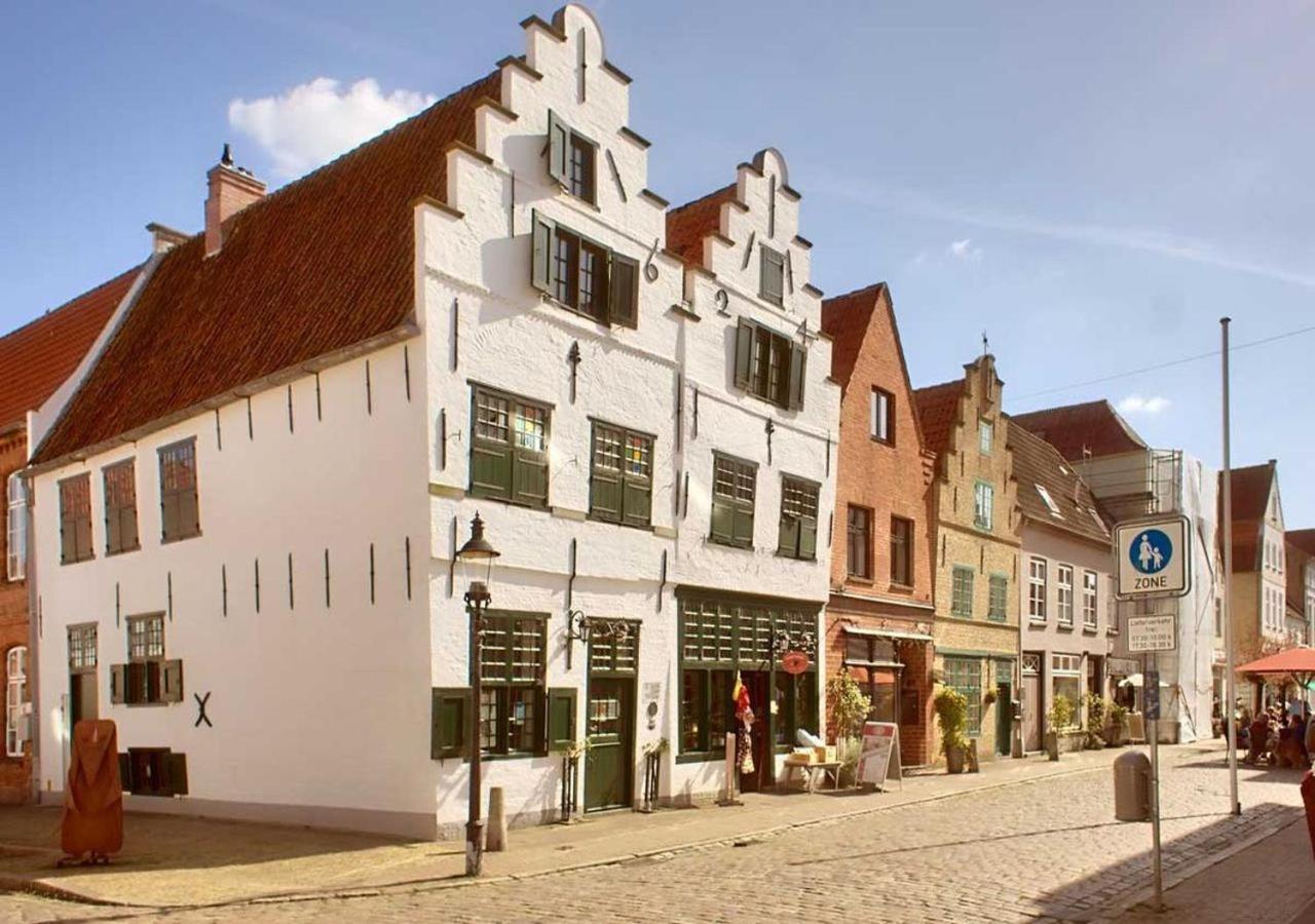 Friedrichstadtnixe, Meerchenhaftes Haus Mit Sauna ภายนอก รูปภาพ